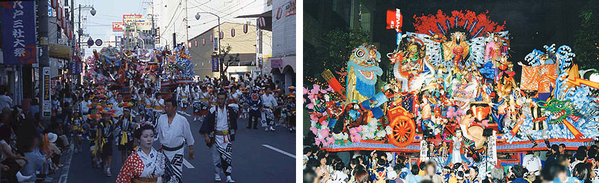 左：八戸三社大祭のようす　右：巨大な山車を多いところでは数百人で曳くのだとか (写真は鍛冶町山車組で頂いた資料より転載)